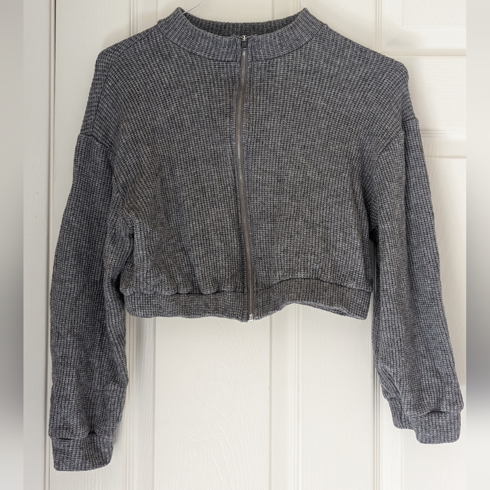 Sadie & Sage Sz M cropped zip up
